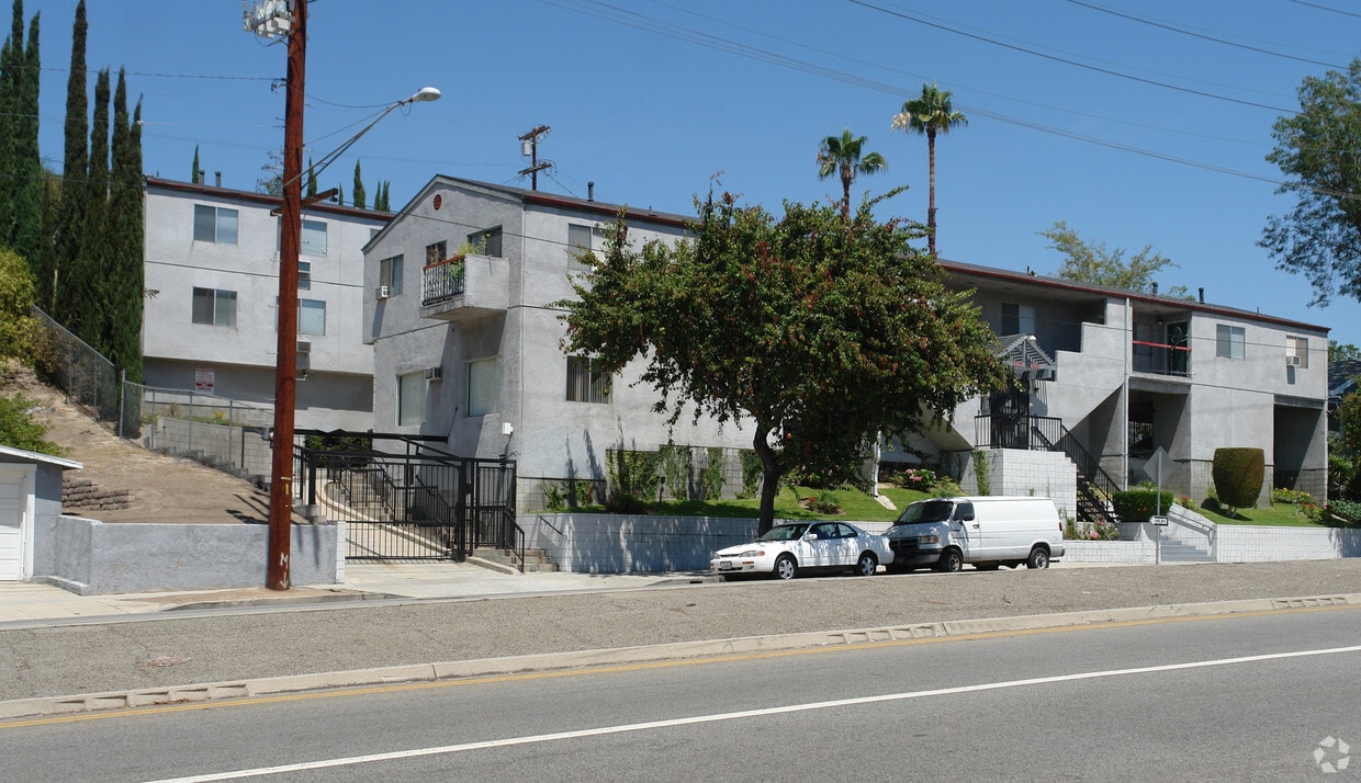 Primary Photo - Eagle Hills Apartments