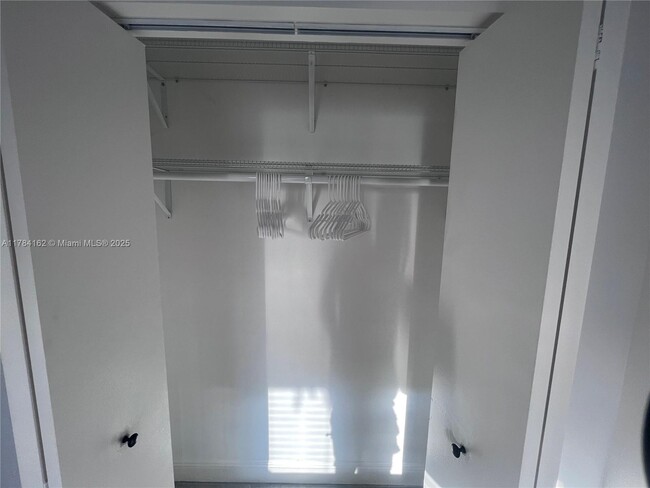 Foto del edificio - 2048 NW 99th Terrace