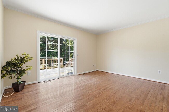 Foto del edificio - 1322 Hazel Nut Ct