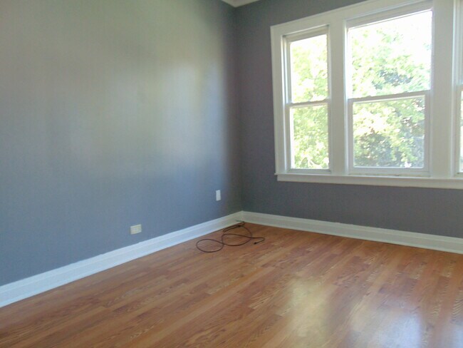 Foto del edificio - 8353 S Brandon Ave