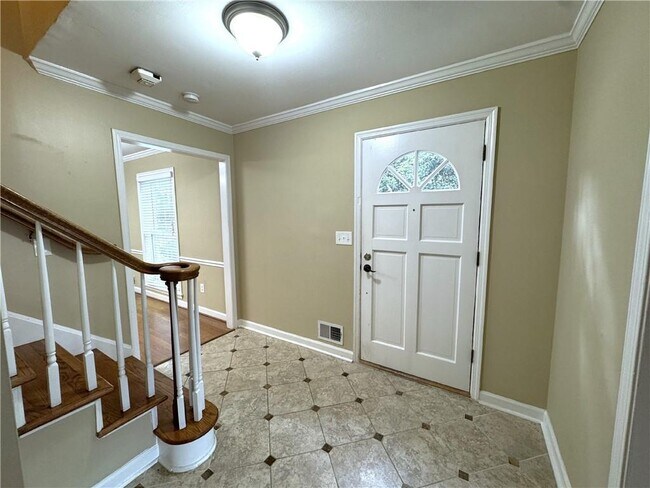 Foto del edificio - 5338 Roberts Dr