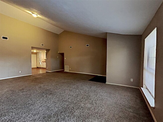 Foto del edificio - 14002 Edenglen Dr