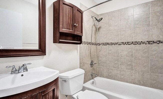 Foto del edificio - 8560 NW 193rd Ln