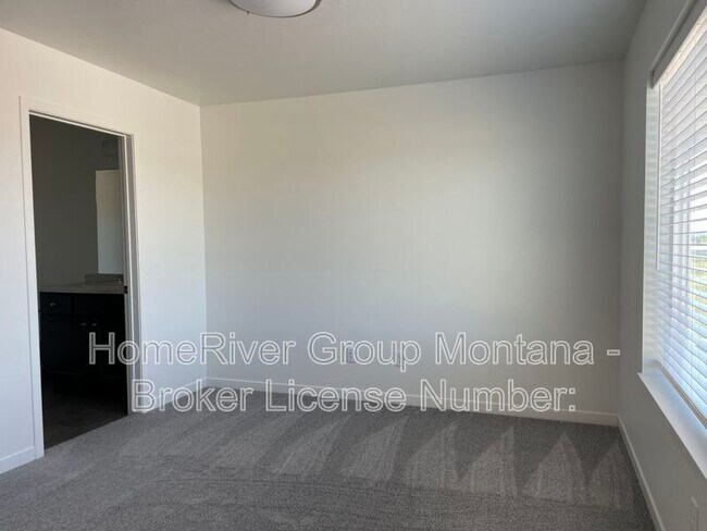 Foto del edificio - 1355 Rodgers St