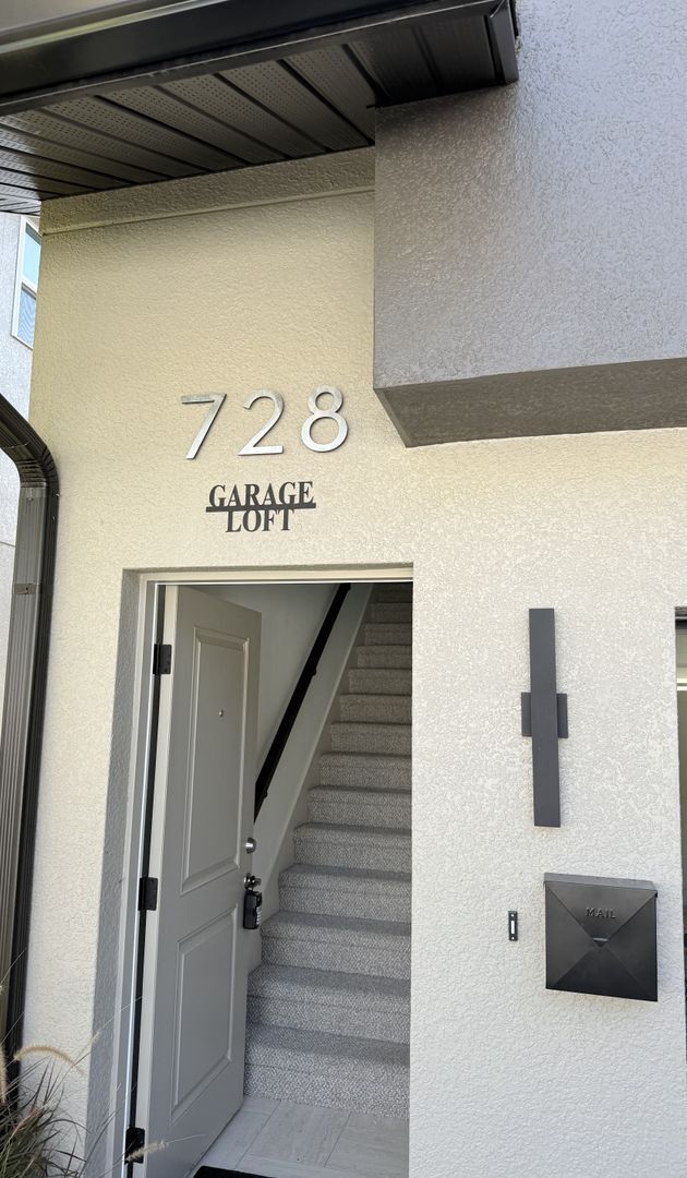 Foto del edificio - Sleek 1Bedroom/ 1Bath loft-style living in College Park!