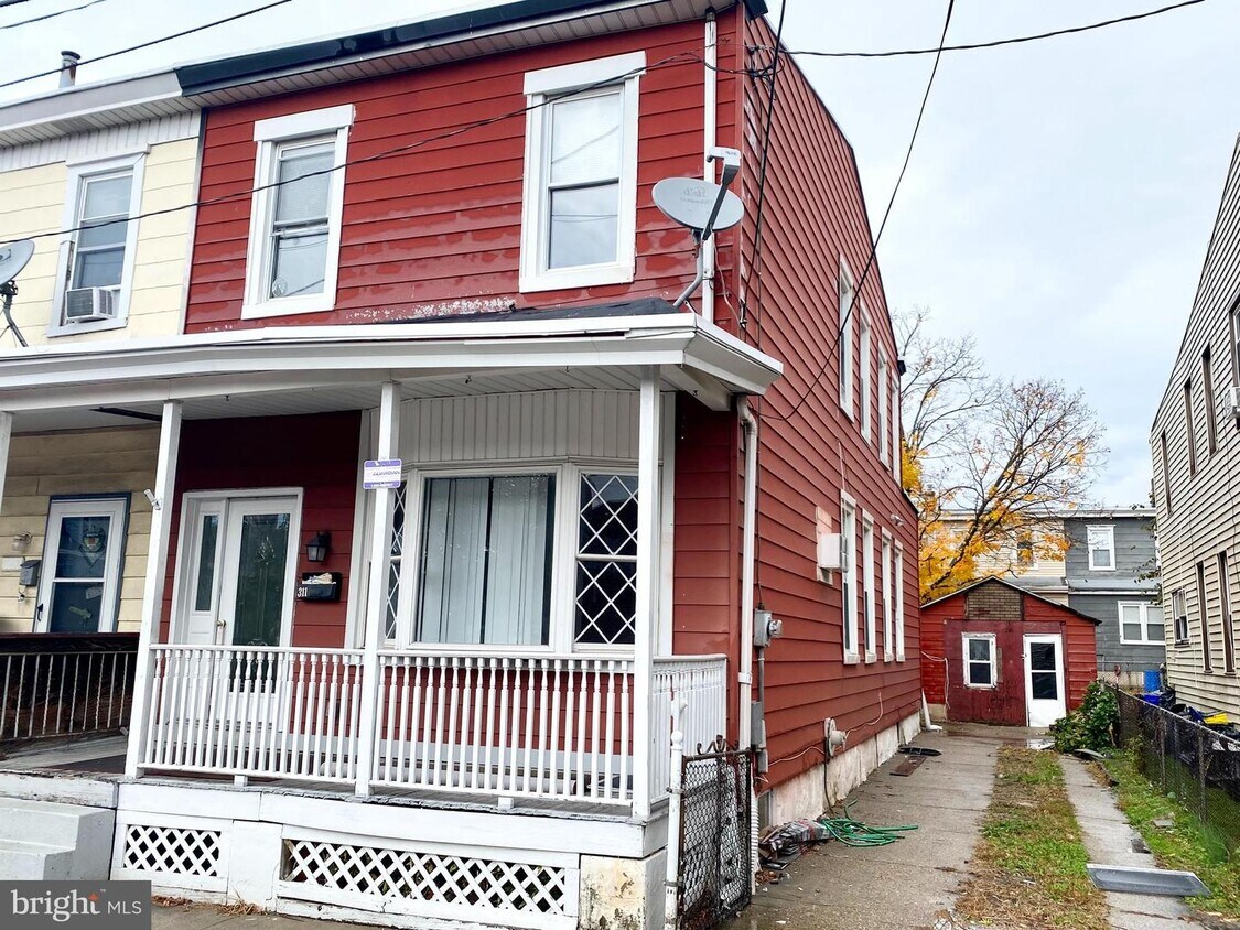 311 Cumberland St, Gloucester City, NJ 08030 House for Rent in