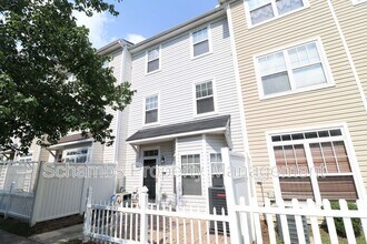 Building Photo - 8631 Neuse Club Ln