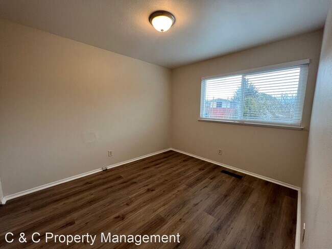 Foto del edificio - 3 br, 1.5 bath House - 478 Crivello Rd