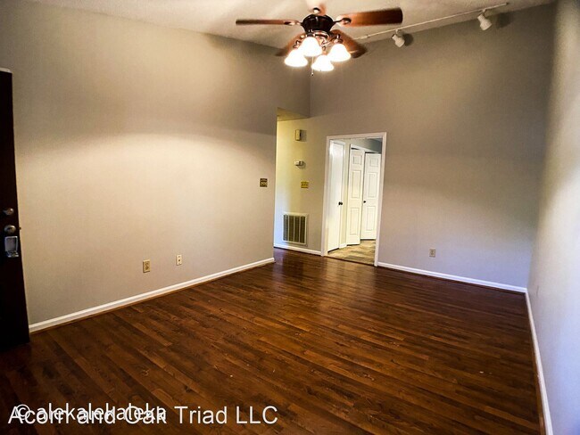 Foto del edificio - 2 br, 1 bath House - 363 James Ct