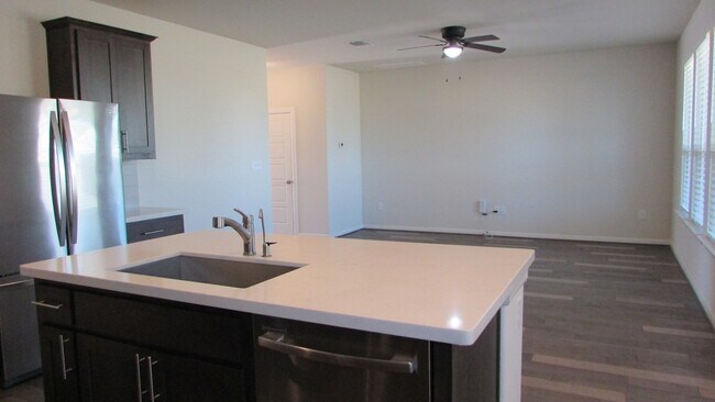 Foto del edificio - 5800 Ravenna Ln