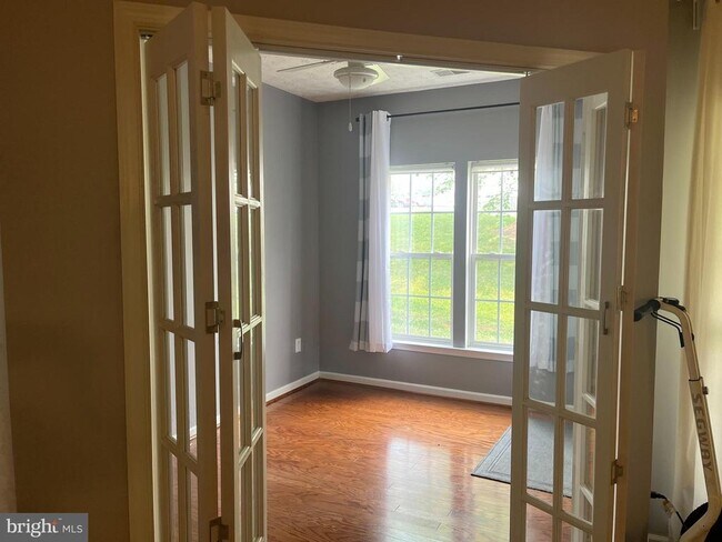 Foto del edificio - 2503 Amber Orchard Ct W