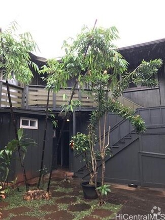 Building Photo - 12 Kukui St
