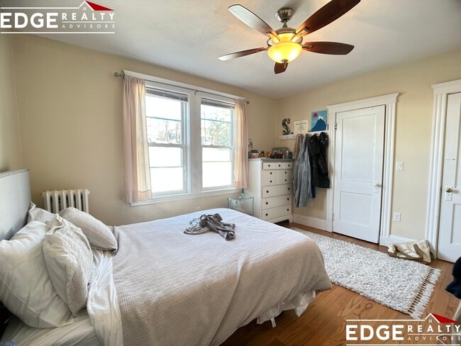 Building Photo - 58 Atkins St