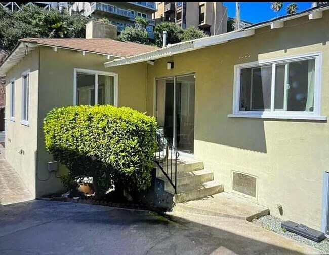 Foto del edificio - 3296 Talbot St