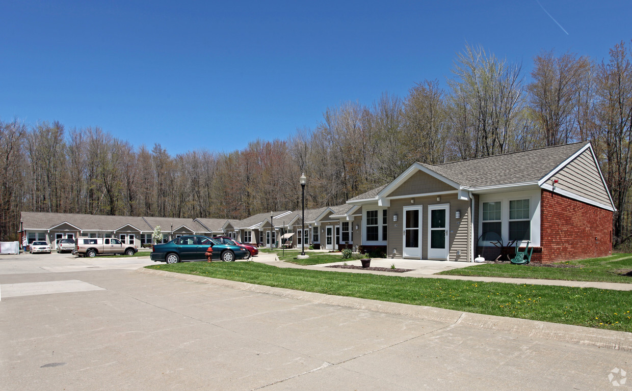 Foto del edificio - Jefferson Courtyard Senior Apartments