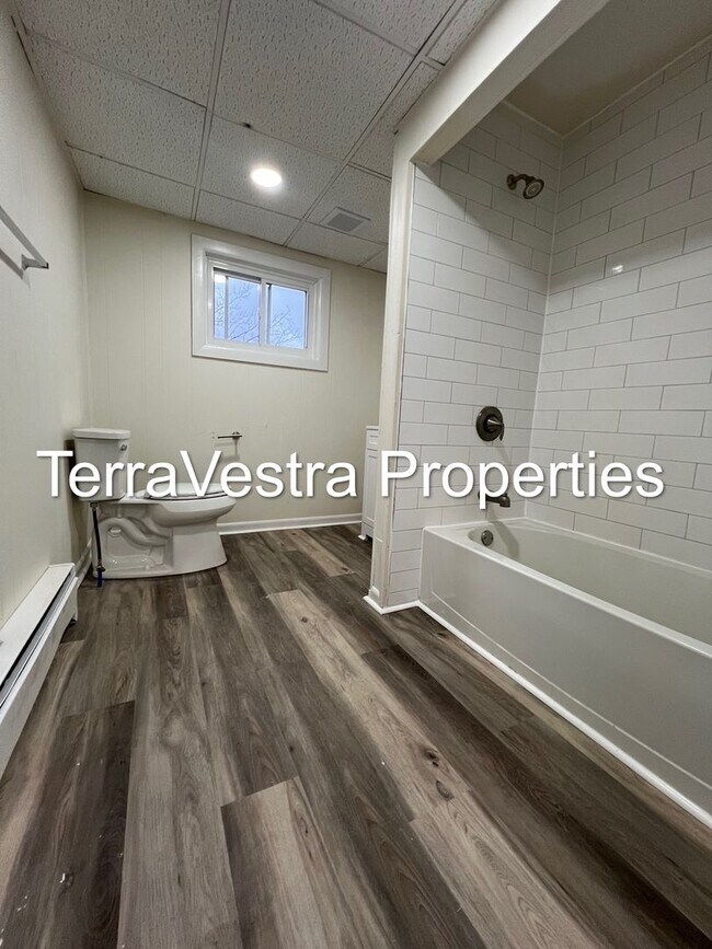 Foto del edificio - 601 E Mulberry St