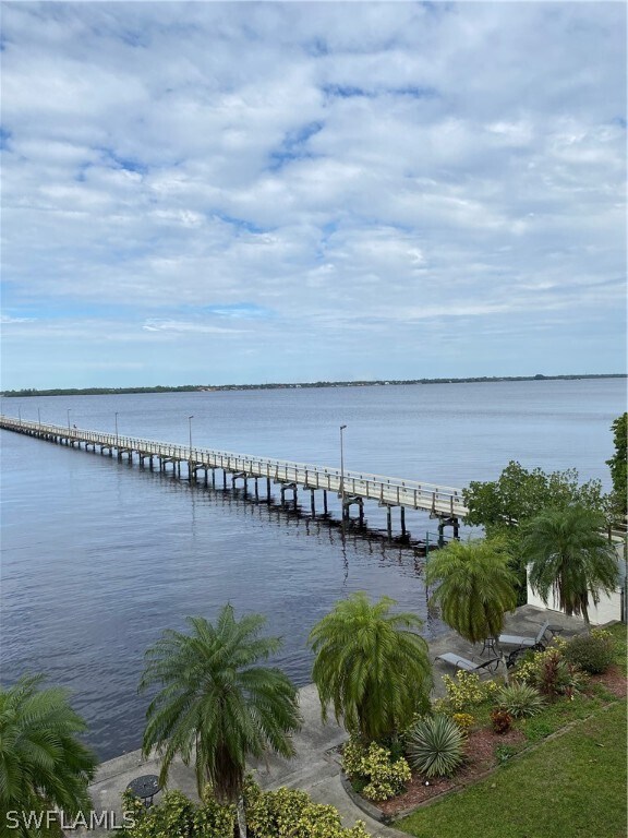 Fort Myers, 
                        , –