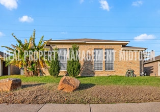 Building Photo - 2814 Sherry St
