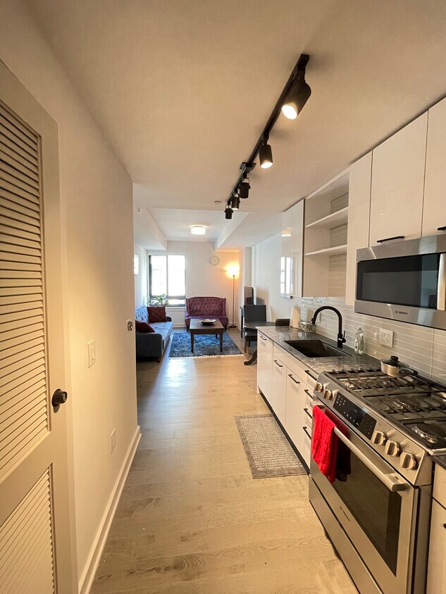 Foto principal - 70 N St SE