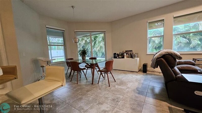 Foto del edificio - 6108 NW Densaw Terrace