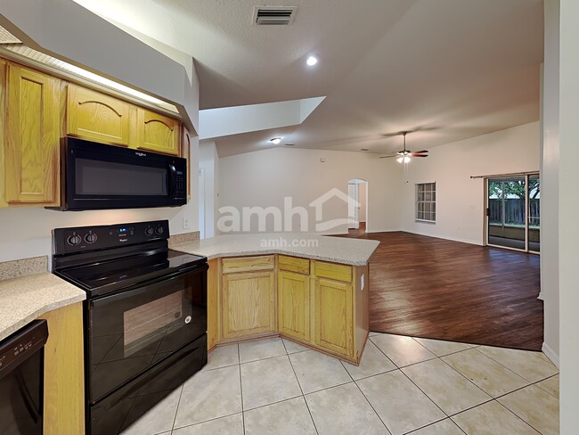 Foto del edificio - 4611 Treasure Cay Rd