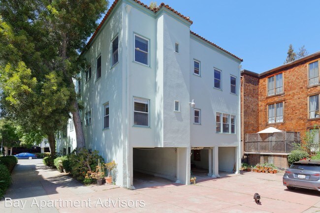 Building Photo - 734 Wesley Way