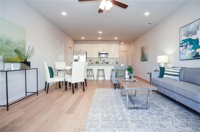 Building Photo - 4551 High Rdg Ct