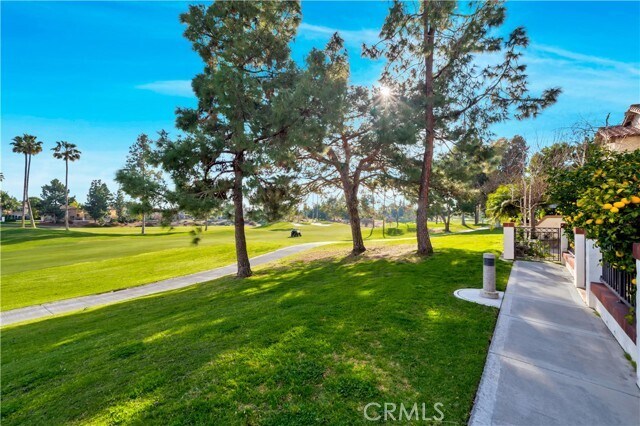 Building Photo - 2402 Sunningdale Dr