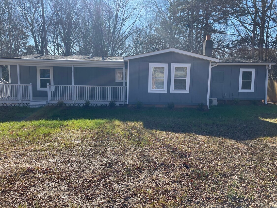 Primary Photo - 3345 E Ridge Rd