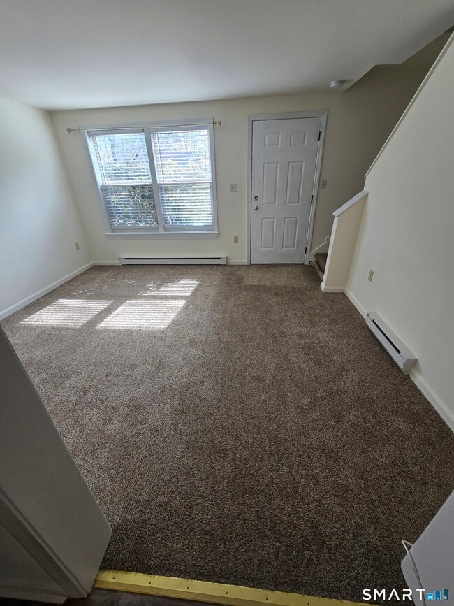 Building Photo - 5 1/2 Lenox Ave