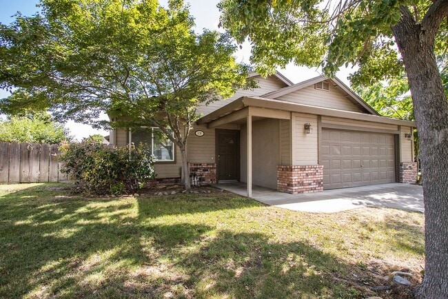 Foto del edificio - Price Reduction Alert!!! Beautiful 3 Bedro...