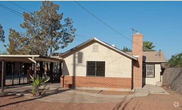 Building Photo - 3027 N Geronimo Ave