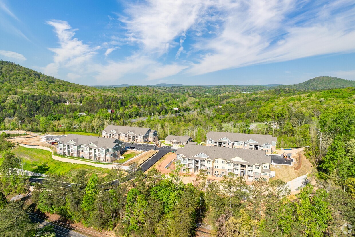 Foto principal - Crow Valley Apartments