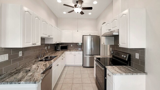 Foto del edificio - Auburn Cove Circle Annual Villa for Rent