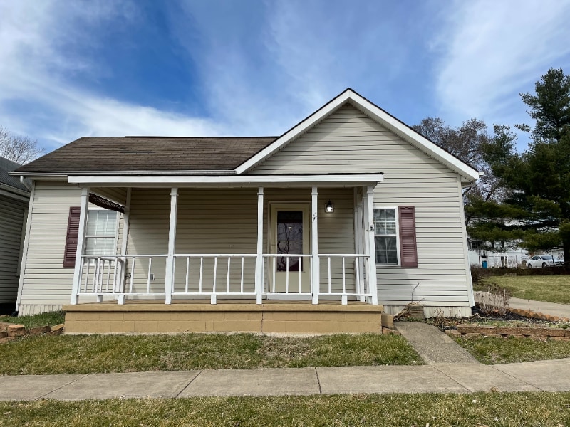 Primary Photo - 111 W Poplar St