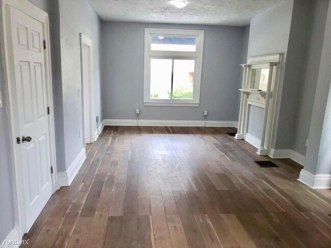 Building Photo - 5 br, 3 bath House - 214 Franklin Ave