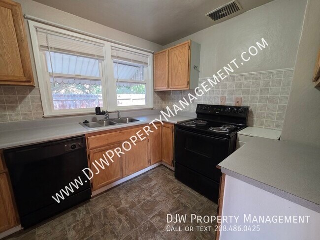 Foto del edificio - 2233 S Leadville Ave