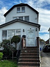 Building Photo - 169-10 77th Rd