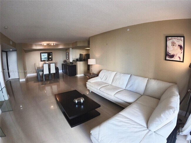 Foto del edificio - 701 Brickell Key