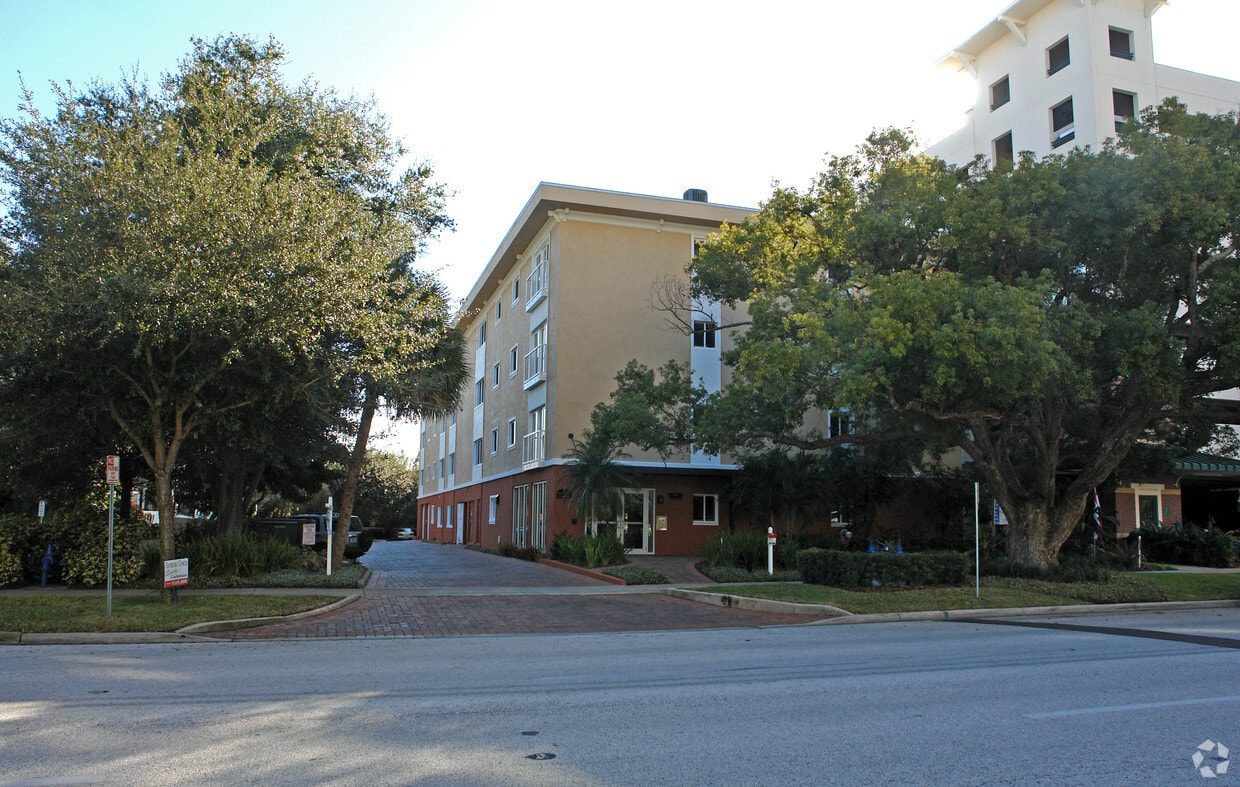 Primary Photo - Bayboro Tower