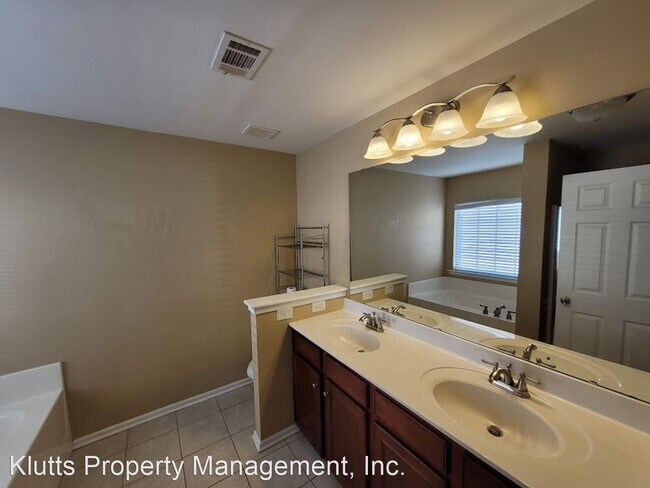 Building Photo - 5 br, 2.5 bath House - 227 Minitree Lane