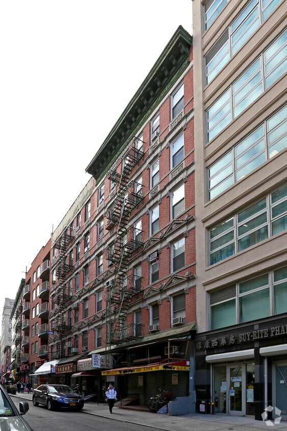 Foto del edificio - 95 Elizabeth St
