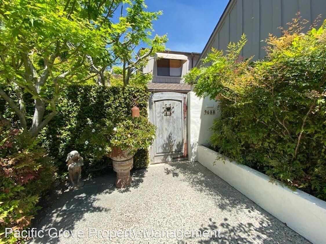 Foto principal - 3 br, 3.5 bath House - 9688 Sycamore Court