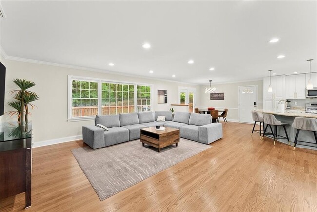 Foto del edificio - 475 Amberidge Trail NW