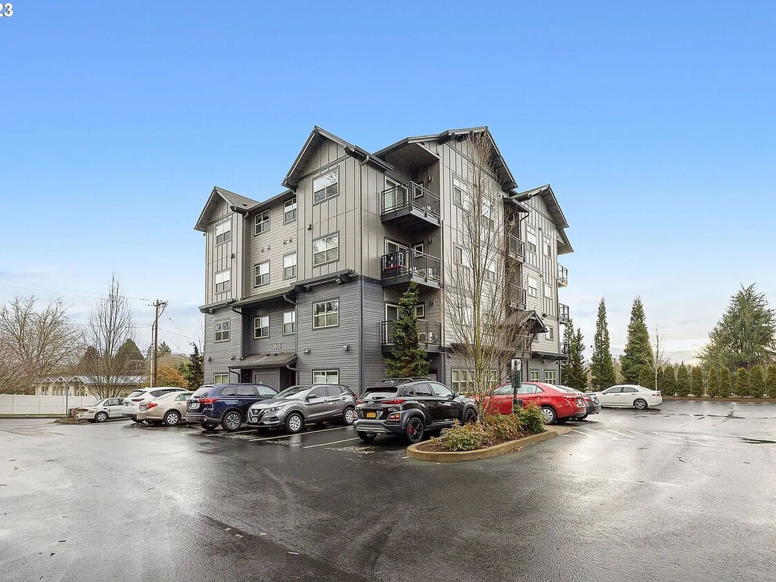 Primary Photo - Cedar Hills 2 Bed 2 Bath Condo 2nd Floor w...