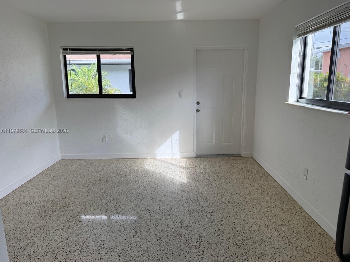 Foto del edificio - 50 W 24th St