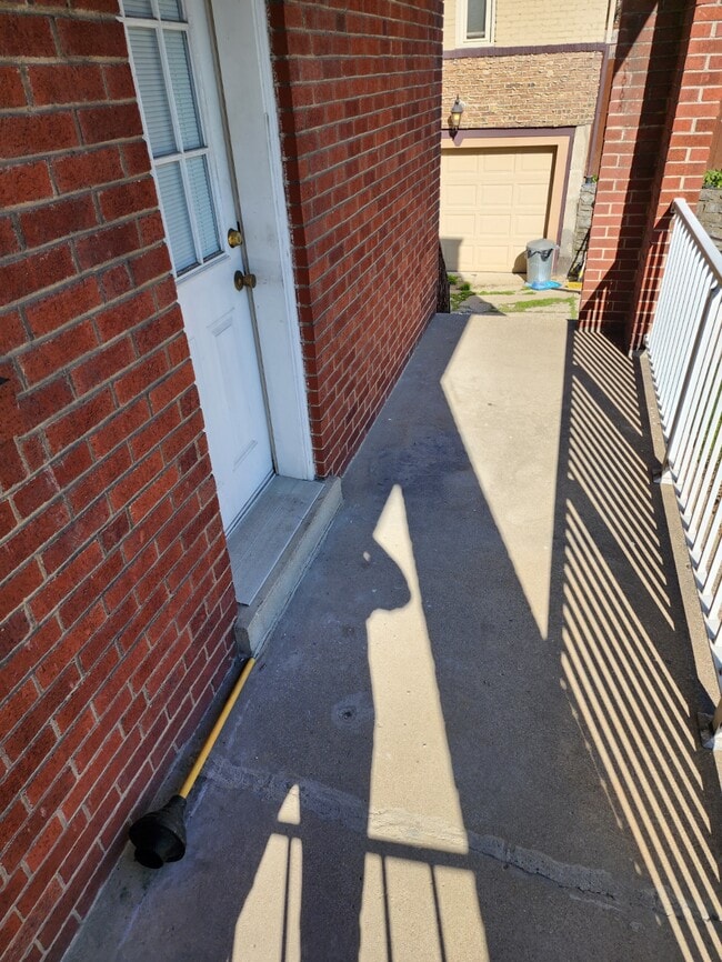 Building Photo - Relleum