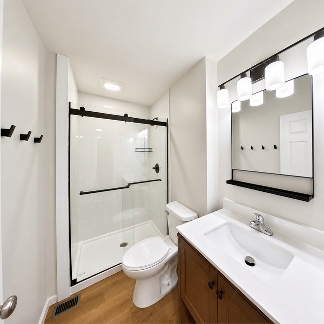 Foto del edificio - 2491 Sycamore Ln