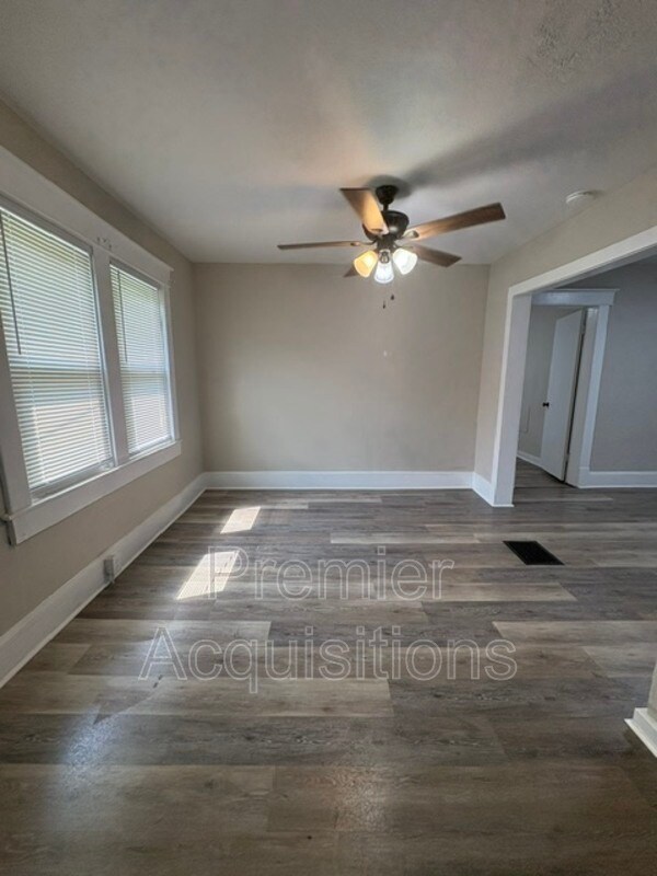Foto del edificio - 3318 Fernwood Ave