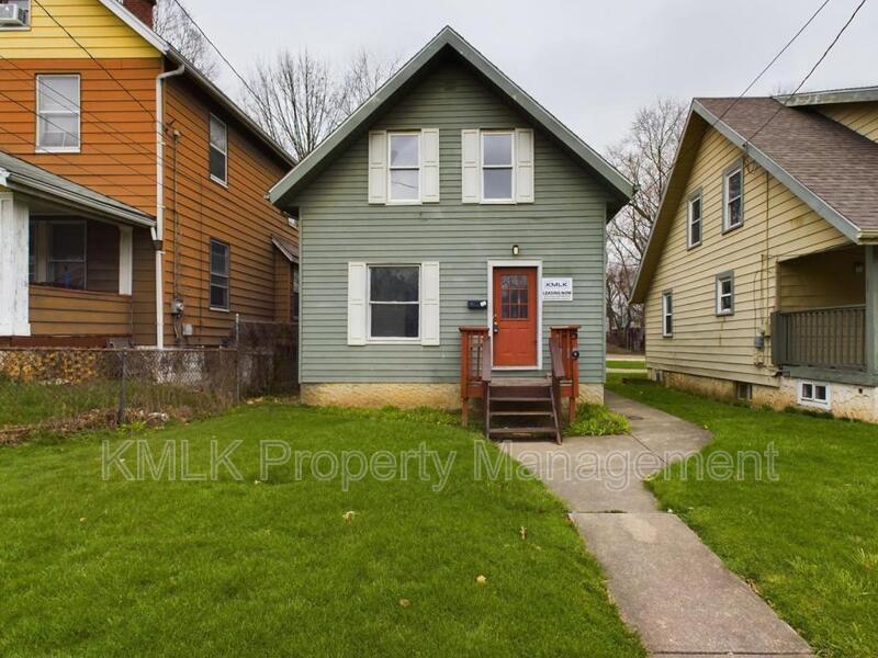 Primary Photo - 529 Gage St